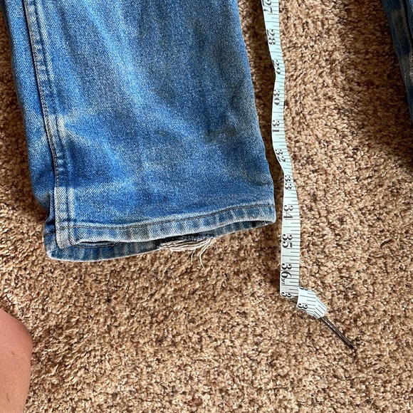 Custom distressed Wrangler jeans - Picture 8 of 12